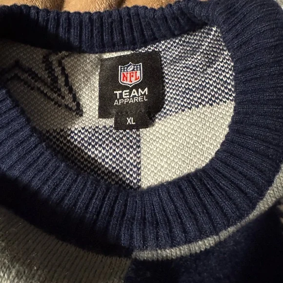 NFL Dallas Cowboys Christmas Sweater size XL - Picture 3 of 6